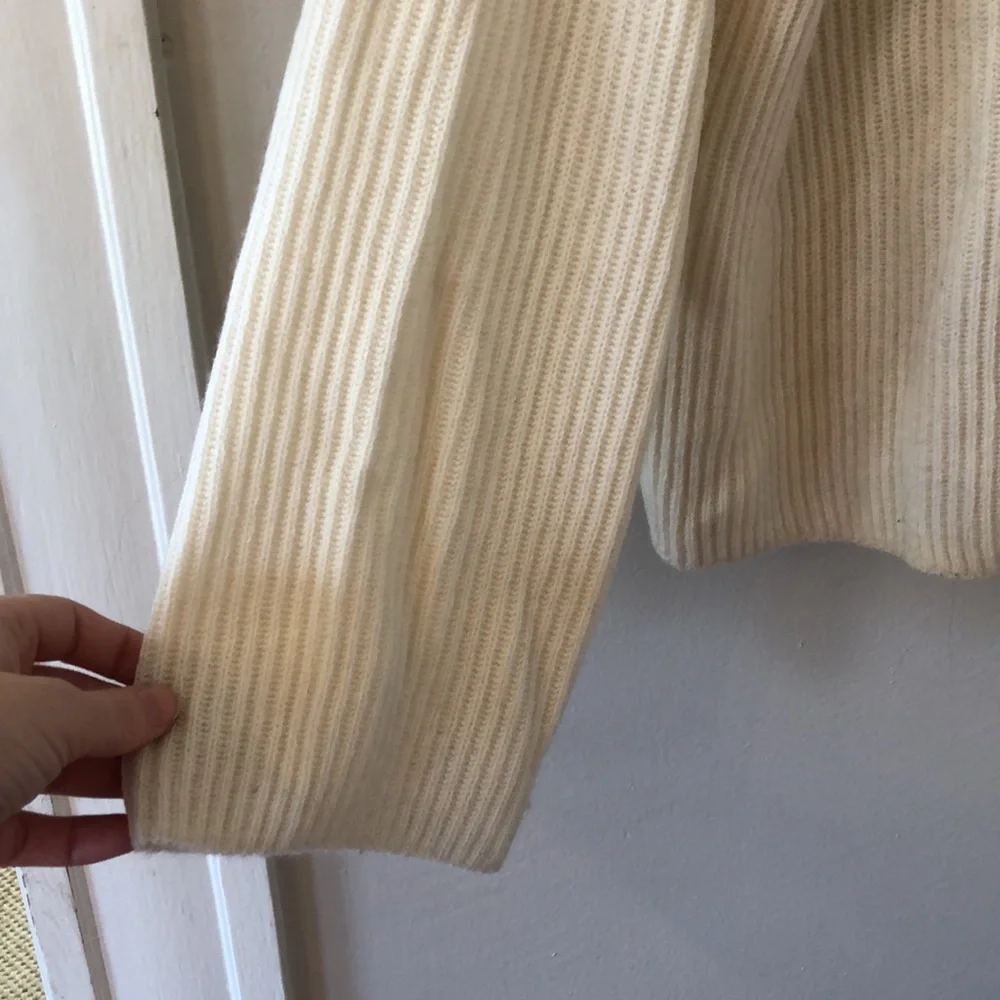 Everlane ivory cashmere sweater size medium - Picture 5 of 6